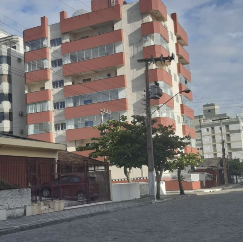 Apartamento - Venda - Mar Grosso - Laguna - SC